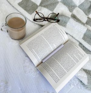 Image post by @blondiereads_ on Instagram