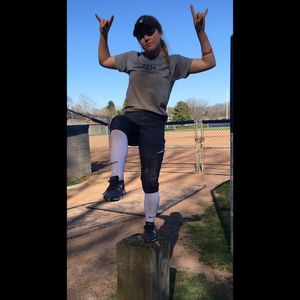 Image post by @yalesoftball on Instagram