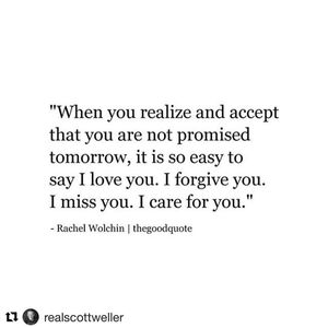 Image post by @lifesadiscoball on Instagram