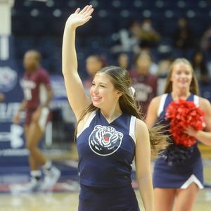 Image post by @belmont_cheer on Instagram