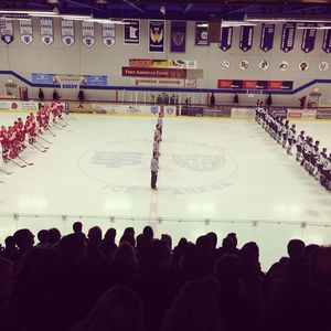 Image post by @tommiemhockey on Instagram