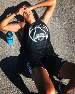 Image post by @unahoops on Instagram