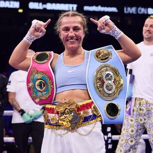 Image post by @MatchroomBoxing on Twitter