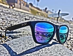 Image post by @faroutsunglasses on Instagram