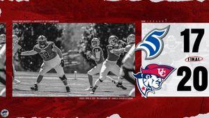 Image post by @ucpatriotfball on Twitter