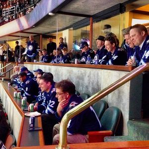 Image post by @nhljets on Instagram