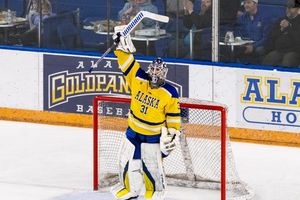 Image post by @nanookshockey on Instagram