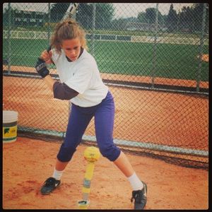 Image post by @uwsoftball on Instagram