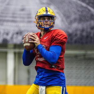 Image post by @pitt_fb on Instagram