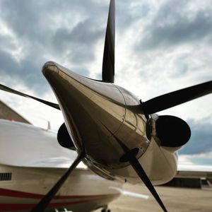 Image post by @statureaviation on Instagram