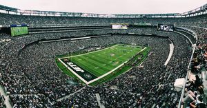 Image post by @metlifestadium on Instagram