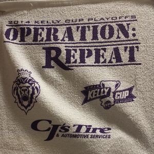 Image post by @readingroyals on Instagram