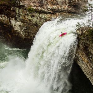 Image post by @nicktroutmankayak on Instagram