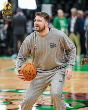 Image post by @dallasmavs on Twitter