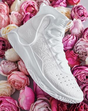Image post by @currybrand on Instagram