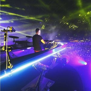 Image post by @thewarfield on Instagram