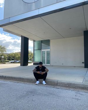 Image post by @nickyjam on Instagram
