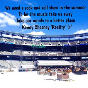 Image post by @metlifestadium on Instagram