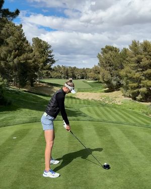 Image post by @taylormade_golf_japan on Instagram