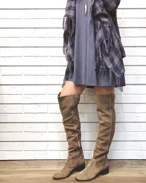 Image post by @shopoutoftown on Instagram