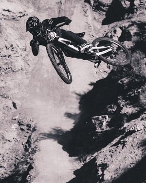 Image post by @foxmtb on Instagram