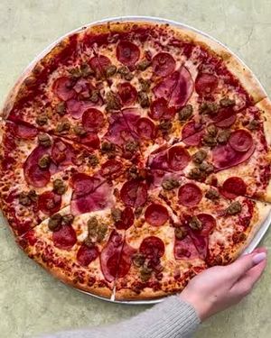 Video post by @ParrysPizzaMcKinney on Facebook