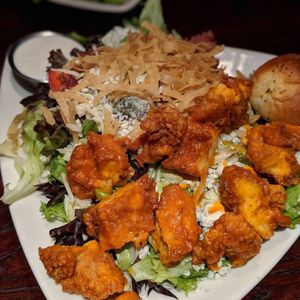 Image post by @houlihans on Instagram