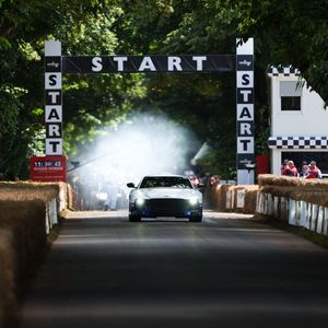 Image post by @astonmartin on Twitter