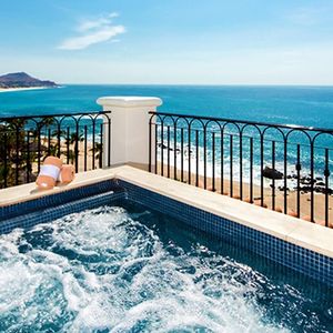 Image post by @hiltonhotels on Instagram