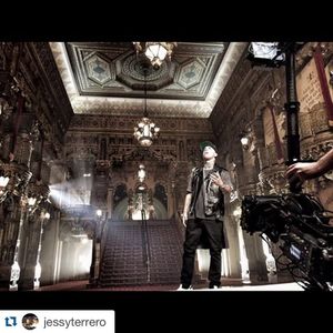 Image post by @nickyjam on Instagram