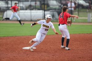 Image post by @iowasoftball on Twitter