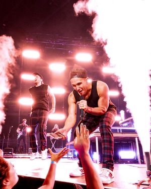 Image post by @therealcarlospena on Instagram