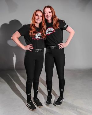 Image post by @suusoftball on Instagram