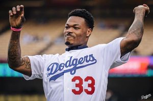 Image post by @losdodgers on Instagram