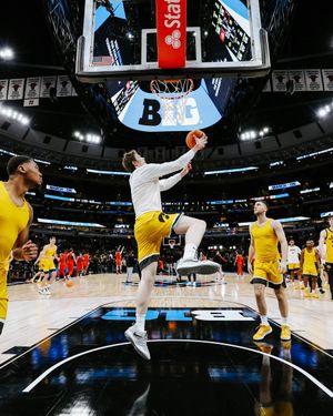 Image post by @IowaHoops on Twitter