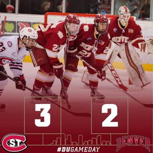 Image post by @du_hockey on Instagram