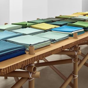 Image post by @neocon_shows on Instagram