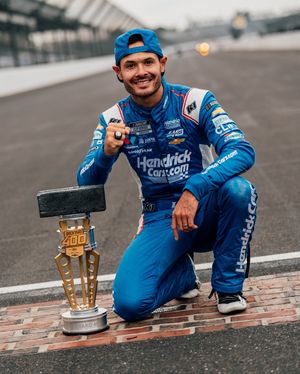 Image post by @kylelarsonracin on Instagram