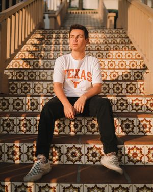 Image post by @ryxnlevy on Instagram