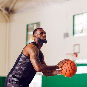 Image post by @nikebasketball on Instagram