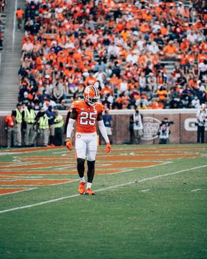 Image post by @jalynphillips_ on Instagram