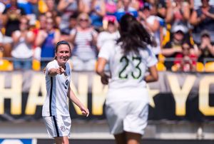 Image post by @ChristenPress on Twitter