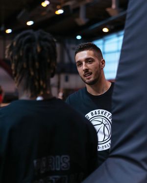 Image post by @parisbasketball on Instagram