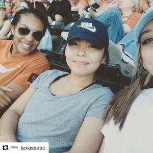 Image post by @texasvolleyball on Instagram