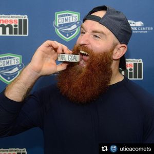 Image post by @gonumhockey on Instagram