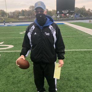 Image post by @drakebulldogsfb on Instagram
