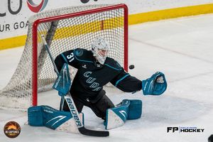 Image post by @fieldpasshockey on Instagram