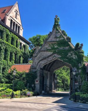 Image post by @uchicago on Instagram