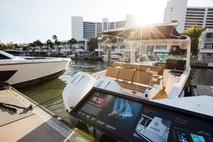 Image post by @aviaraboats on Instagram