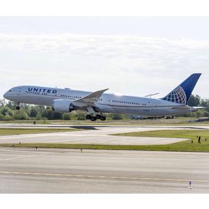 Image post by @united on Instagram